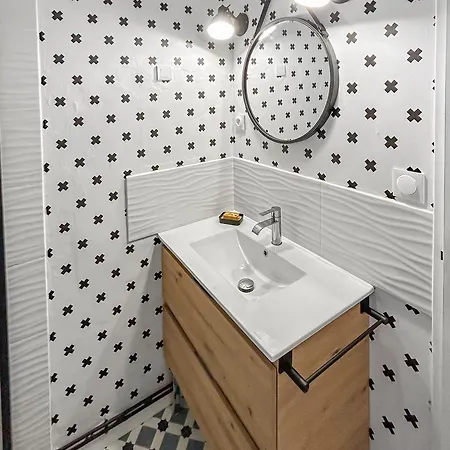 Lumineux, Wi-fi Et Parking Prive Appartement Niort
