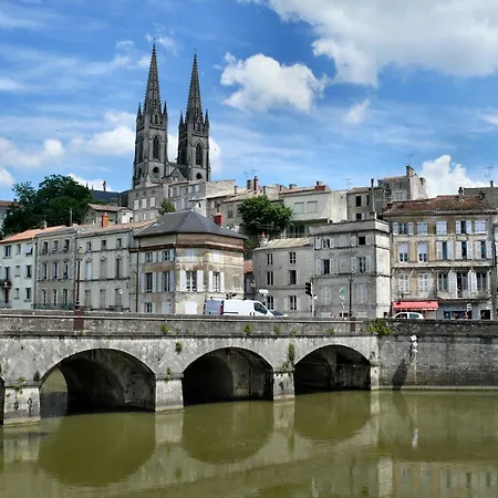 Appartement Lumineux, Wi-fi Et Parking Prive